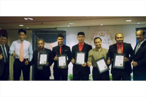 PhotoGrid_1427875731624